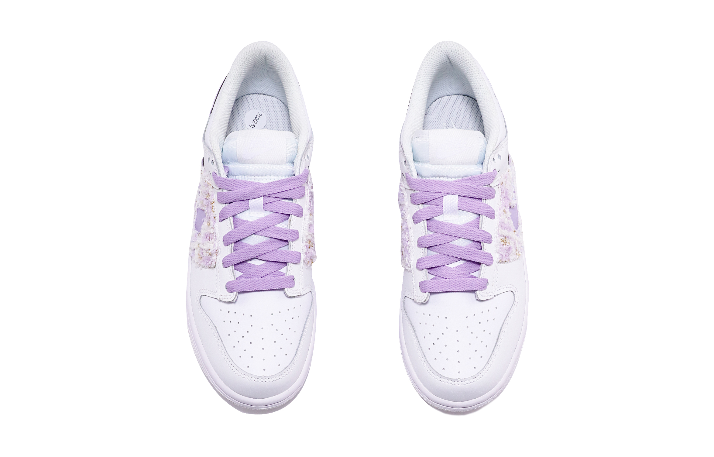 Shop 【定製球鞋】Nike Dunk Low 小香風 手工縫紉 貼布 復古 簡約 重工 低幫 板鞋 GS 白粉紫