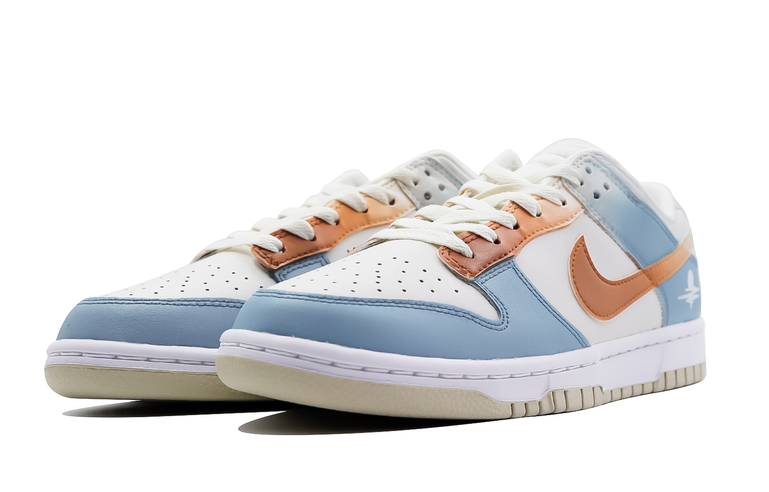 Lookbook [Sepatu Kustom] Nike Dunk Low 'Custom Coastal Spray Gradient' DV0831-003(Team48-海岸线)