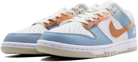 【訂製球鞋】 Nike Dunk Low 復古海岸線 噴繪 漸變 街頭潮流 經典百搭 低幫 板鞋 男款 藍白棕色 Lookbook 【訂製球鞋】 Nike Dunk Low 復古海岸線 噴繪 漸變 街頭潮流 經典百搭 低幫 板鞋 男款 藍白棕色