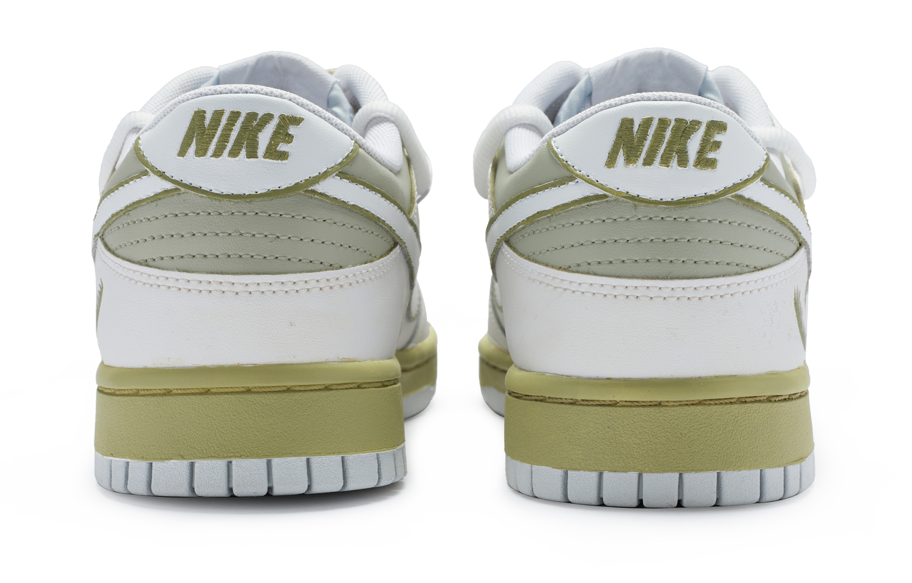 Shop [Sepatu Custom] Nike Dunk Low 'Custom Lukis Tangan Hijau Segar' DV0831-101(Team80-男款炒青白绿)