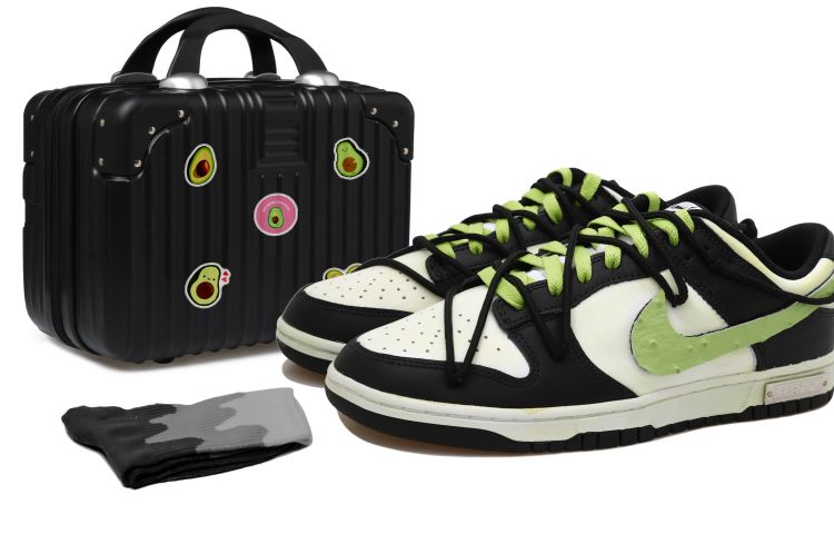 Buy Zapatillas Nike Dunk Low 'Panda Negro-Verde Personalizadas' CW1590-100(Team拾玖-黑绿贴皮S-BOX）