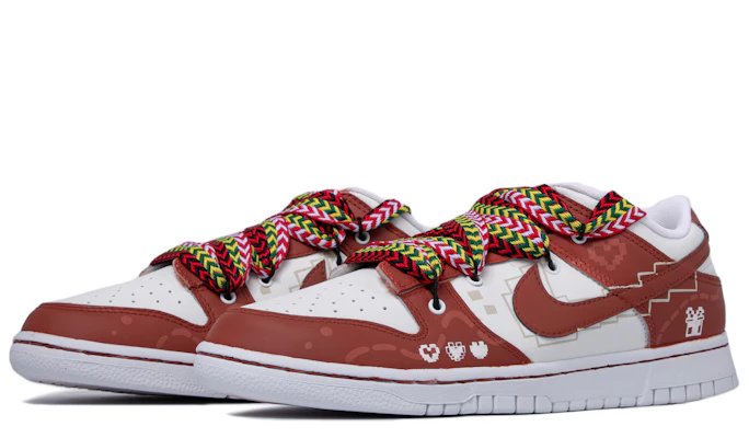【訂製球鞋】 Nike Dunk Low 達文西訂製 聖誕主題訂製 像素聖誕 極簡 高街 清新 簡約 低幫 板鞋 男款 白紅 Lookbook 【訂製球鞋】 Nike Dunk Low 達文西訂製 聖誕主題訂製 像素聖誕 極簡 高街 清新 簡約 低幫 板鞋 男款 白紅