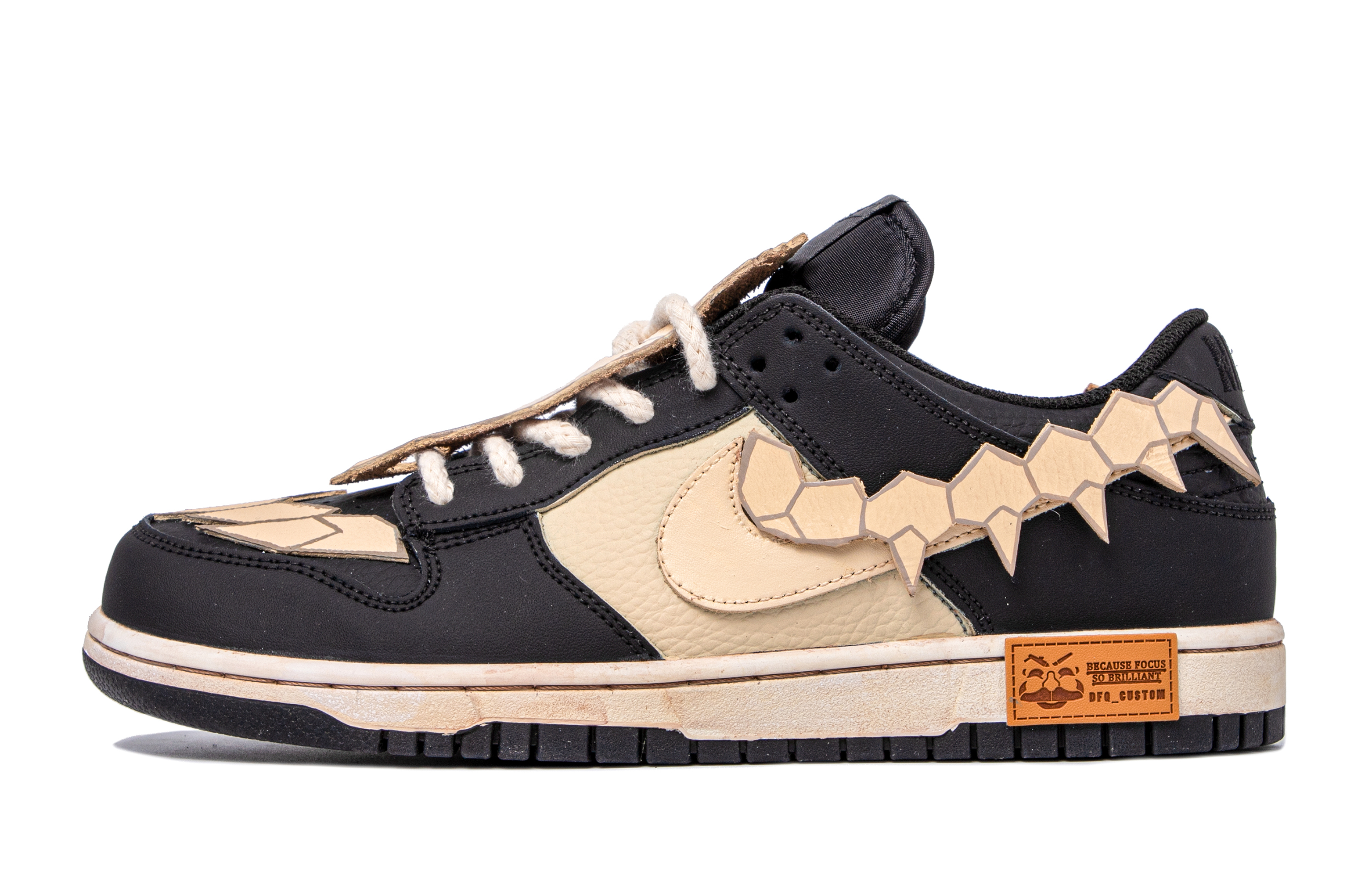 Buy Zapatillas Nike Dunk Low 'Da Vinci Personalizadas Negro-Gris-Crema' DH9765-002(TeamM-女款复古鹿首黑灰米白)