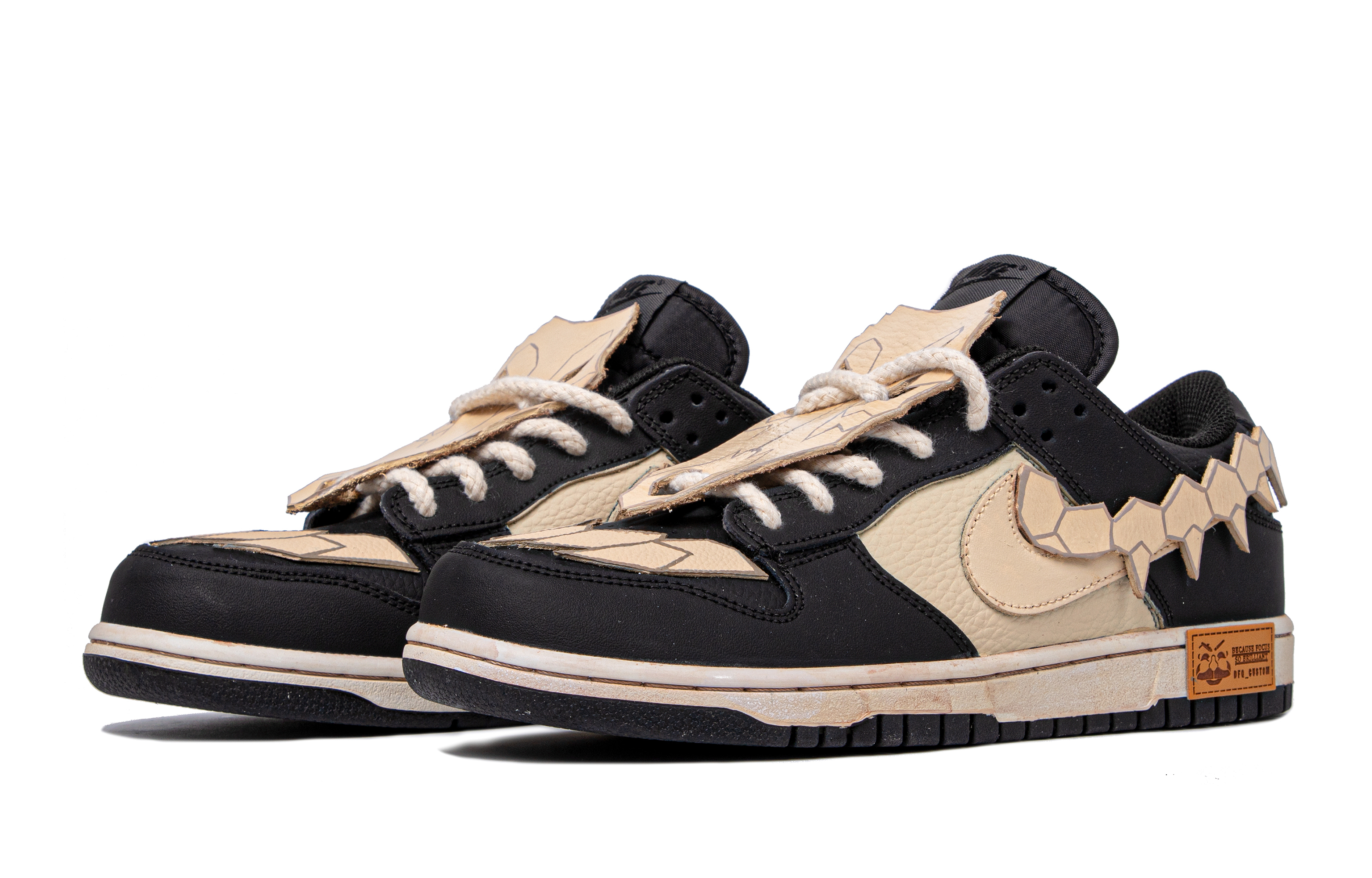 Lookbook Zapatillas Nike Dunk Low 'Da Vinci Personalizadas Negro-Gris-Crema' DH9765-002(TeamM-女款复古鹿首黑灰米白)