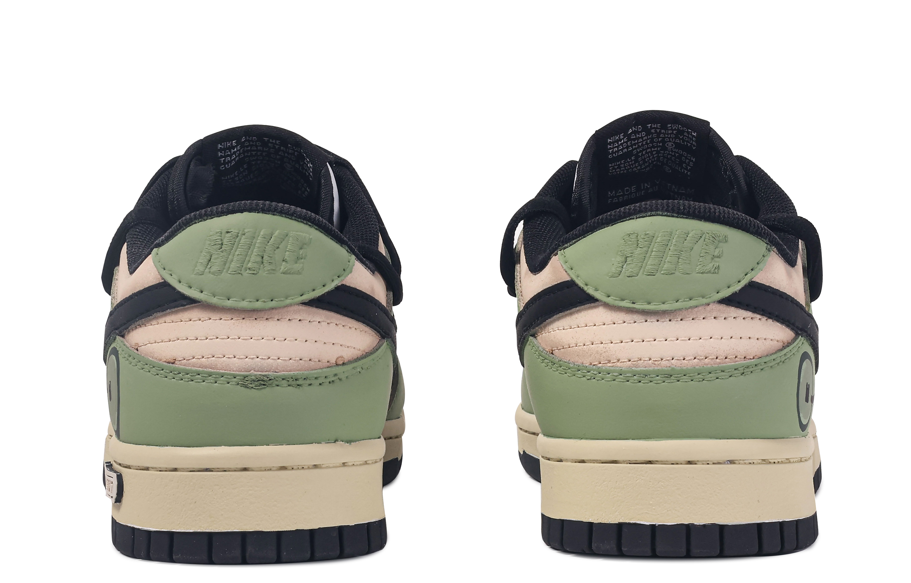 Shop [Kasut Tersuai] Nike Dunk Low 'Da Vinci Phonograph Gangsa Retro Hijau-Krim' DD1391-100(TeamM-男款留声-BOX)