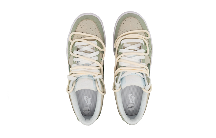 Shop 나이키 덩크 로우 '해체 플로럴 라이트 그린' (커스텀) DH9765-100(Teamfour-女款棉花淡绿色)