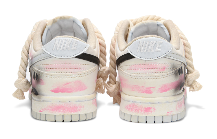 Shop 【カスタムシューズ】ナイキ ダンク ロー「デコンストラクテッド グラフィティ オキシダイズド ブラック-ピンク」 DH9765-102(Team24-女款粉做旧涂鸦)