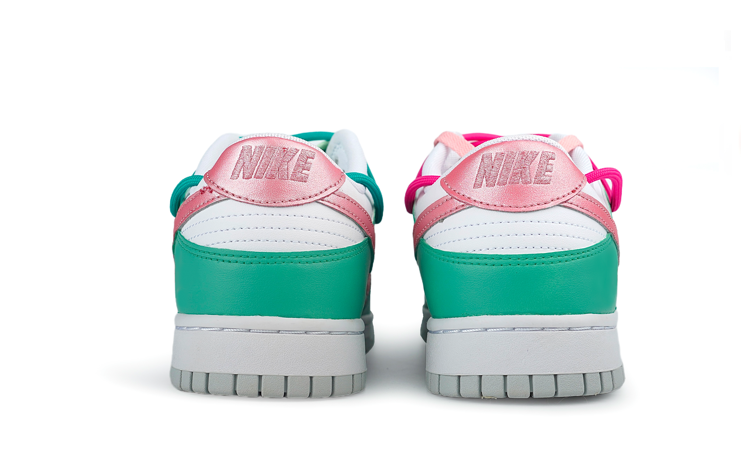 Shop [Zapatos Personalizados] Nike Dunk Low 'Verde Desconstruido Rosa' DV0831-101(Team86-青提鸳鸯)