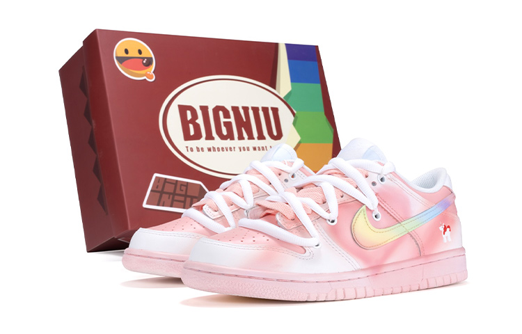 Buy ナイキ ダンク ロー "ユニコーン 解体レース" (46 characters) DH9765-100(TeamR-女款独角兽白粉)