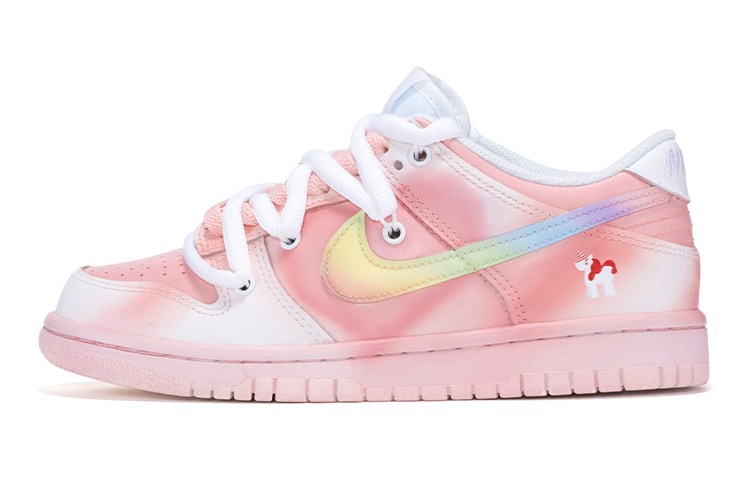 Order ナイキ ダンク ロー "ユニコーン 解体レース" (46 characters) DH9765-100(TeamR-女款独角兽白粉)