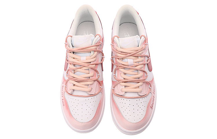 Shop 나이키 덩크 로우 '핑크 고백' (커스텀) DH9765-100(TeamThree-一见倾心-粉红)