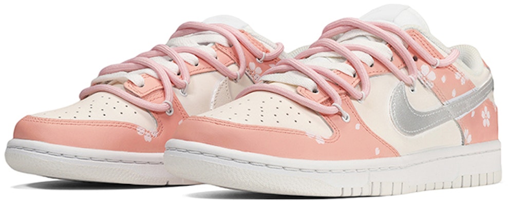 【定制鞋款】Nike Dunk Low '解构樱花' DH9765-100(TeamE-女款解构风樱花浅粉) Lookbook 【定制鞋款】Nike Dunk Low '解构樱花' DH9765-100(TeamE-女款解构风樱花浅粉)