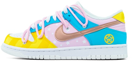 【客製化球鞋】Nike Dunk Low 解構 繫帶 美少女 星星 條紋 復古休閒 低幫 板鞋 GS 黃藍粉色 Buy 【客製化球鞋】Nike Dunk Low 解構 繫帶 美少女 星星 條紋 復古休閒 低幫 板鞋 GS 黃藍粉色