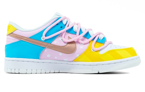 【客製化球鞋】Nike Dunk Low 解構 繫帶 美少女 星星 條紋 復古休閒 低幫 板鞋 GS 黃藍粉色 Order 【客製化球鞋】Nike Dunk Low 解構 繫帶 美少女 星星 條紋 復古休閒 低幫 板鞋 GS 黃藍粉色