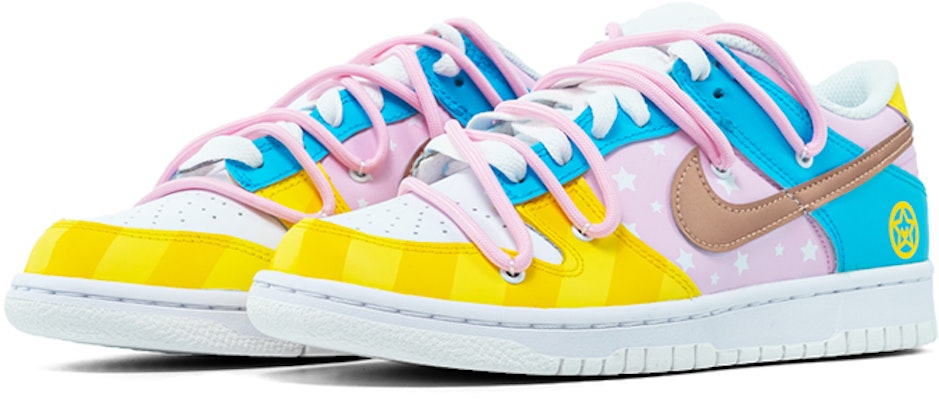 【客製化球鞋】Nike Dunk Low 解構 繫帶 美少女 星星 條紋 復古休閒 低幫 板鞋 GS 黃藍粉色 Lookbook 【客製化球鞋】Nike Dunk Low 解構 繫帶 美少女 星星 條紋 復古休閒 低幫 板鞋 GS 黃藍粉色