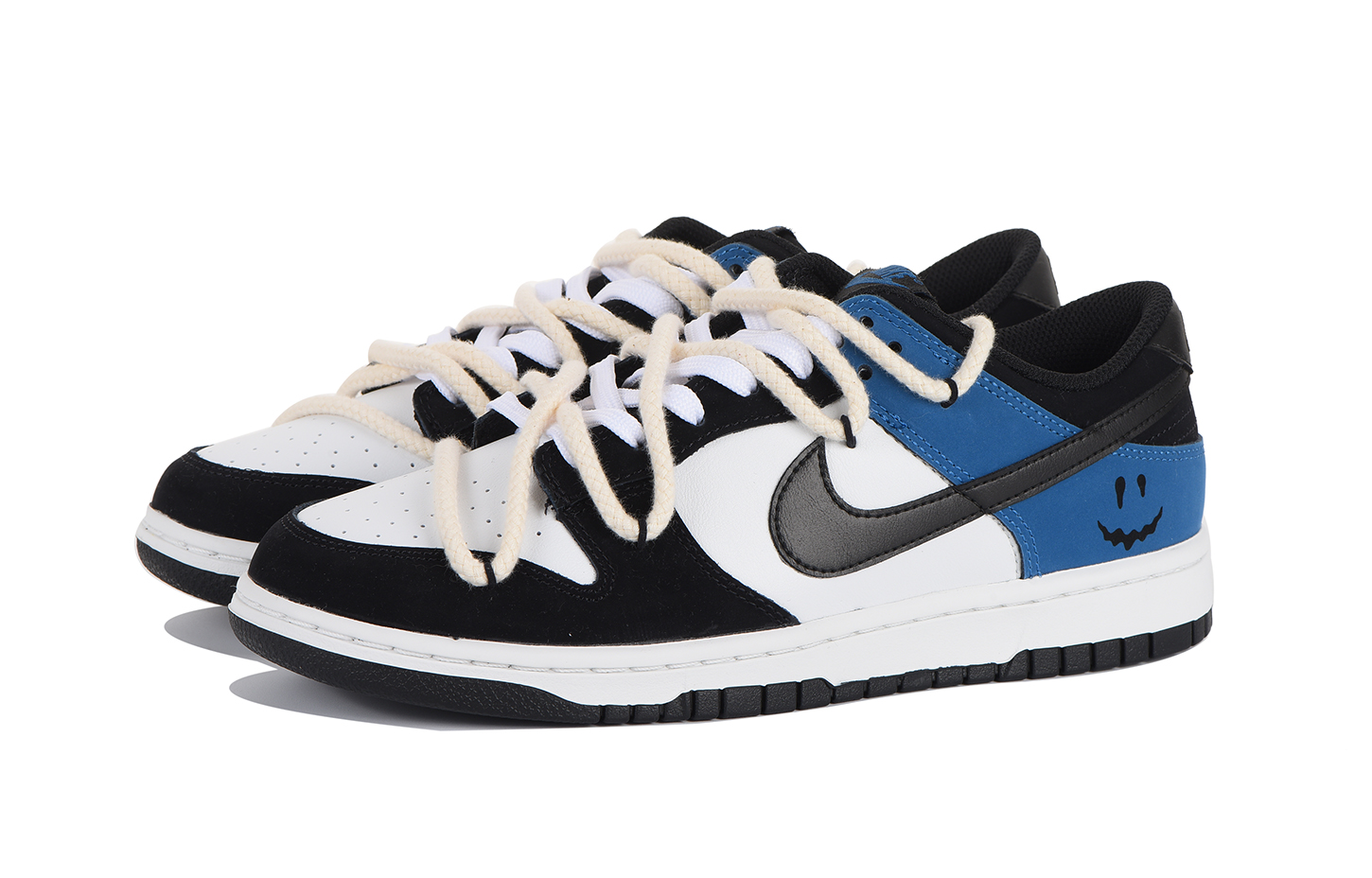 Shop [定制鞋] 耐克Dunk Low 解构风蓝黑配特别礼盒与趣味笑脸 FD6923-100-466844
