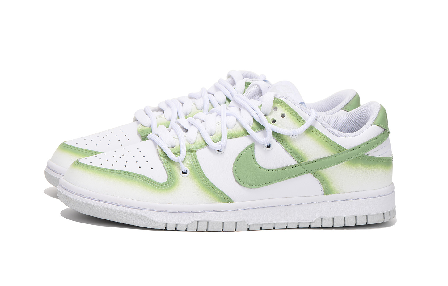 Lookbook 【客製球鞋】 Nike Dunk Low 禮盒 解構 vibe風 時尚街頭 低筒 滑板鞋 GS 綠色