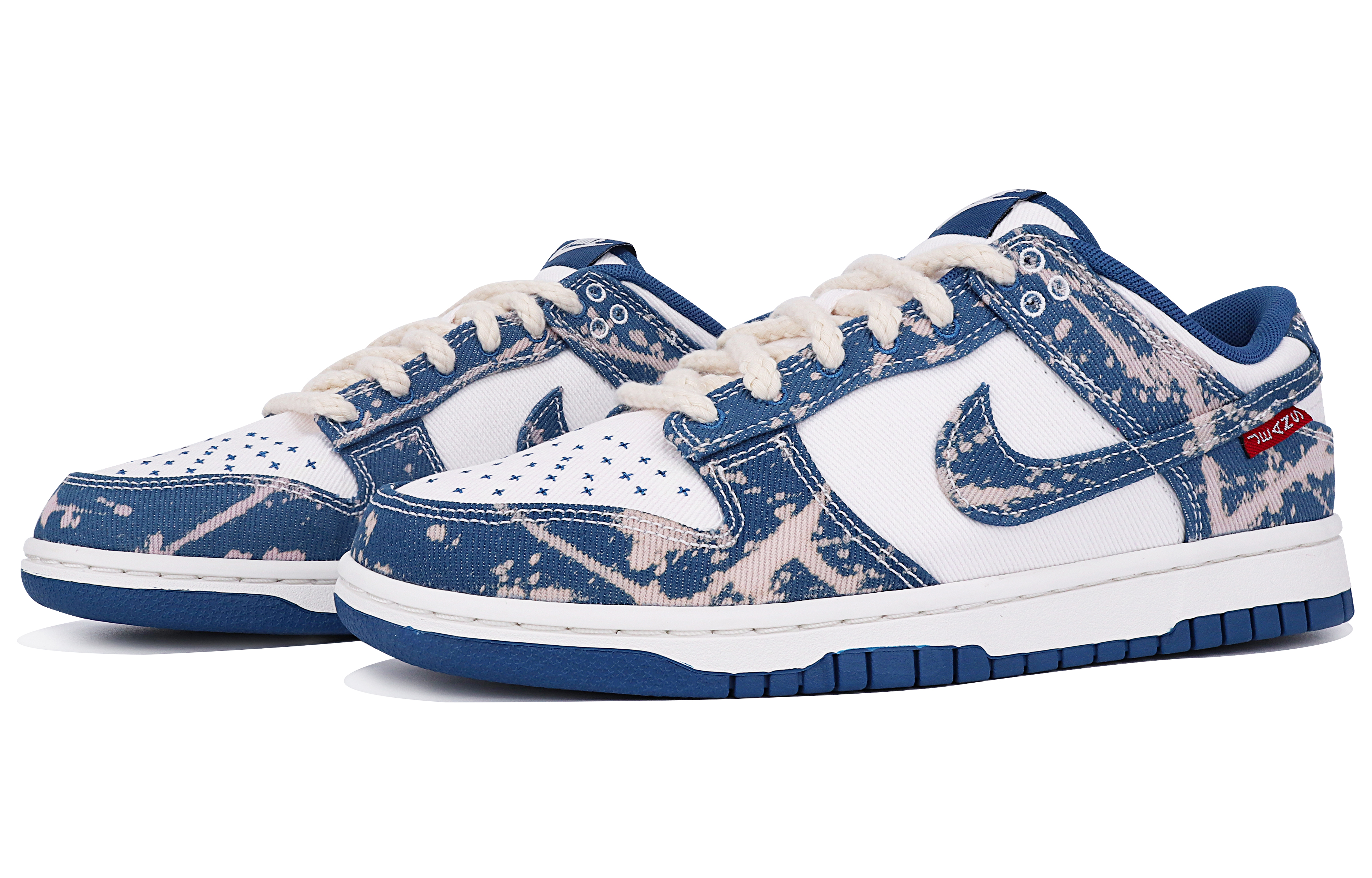 Lookbook 나이키 덩크 로우 '데님 랜덤 패턴 화이트 블루' (커스텀) DV0834-101(TeamTen-男款褪色红标)