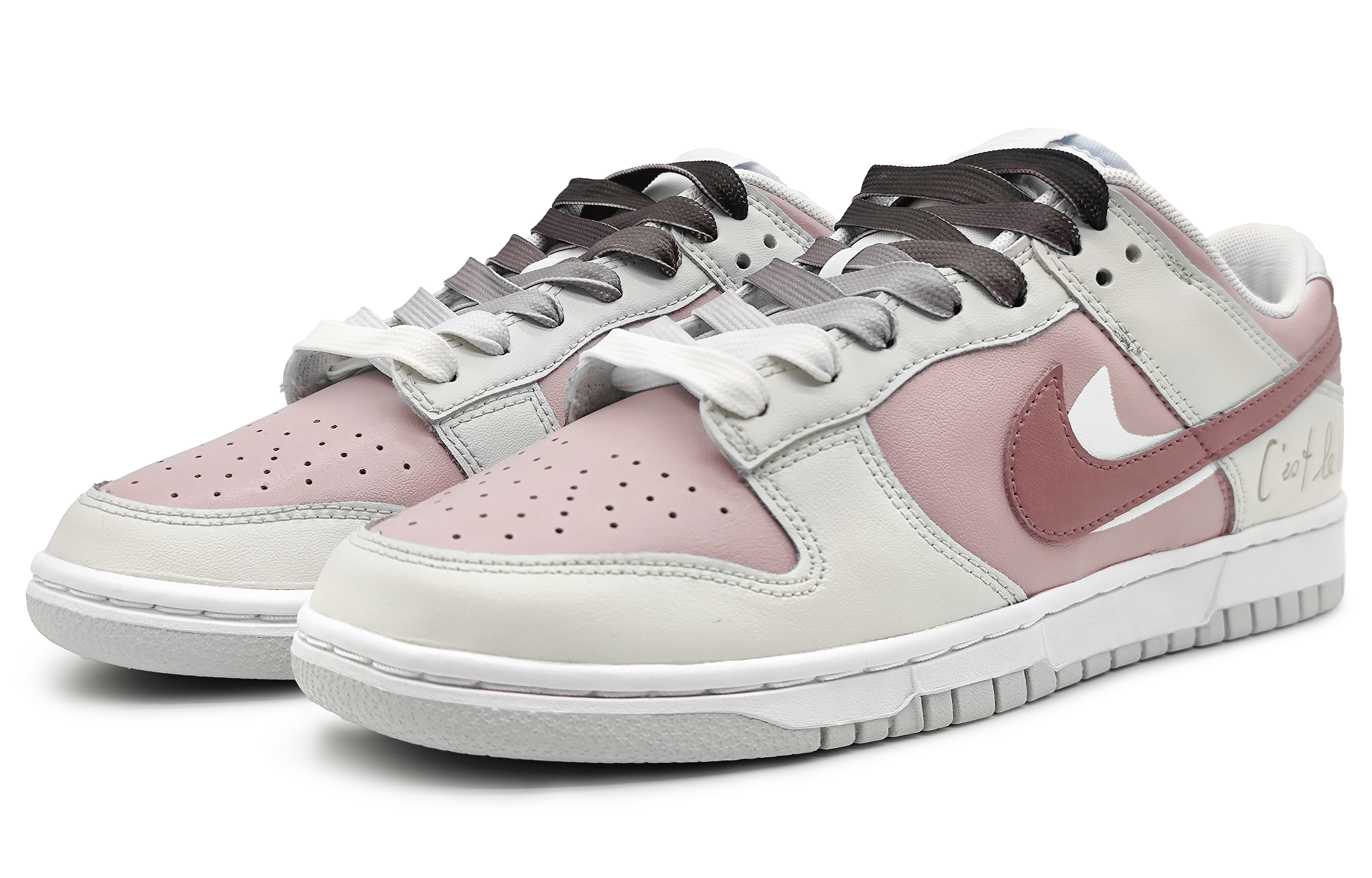 Lookbook 【定製球鞋】Nike Dunk Low 朦朧香草 桃之夭夭 簡約小清新 雙勾 低筒 滑板鞋 男款 粉灰