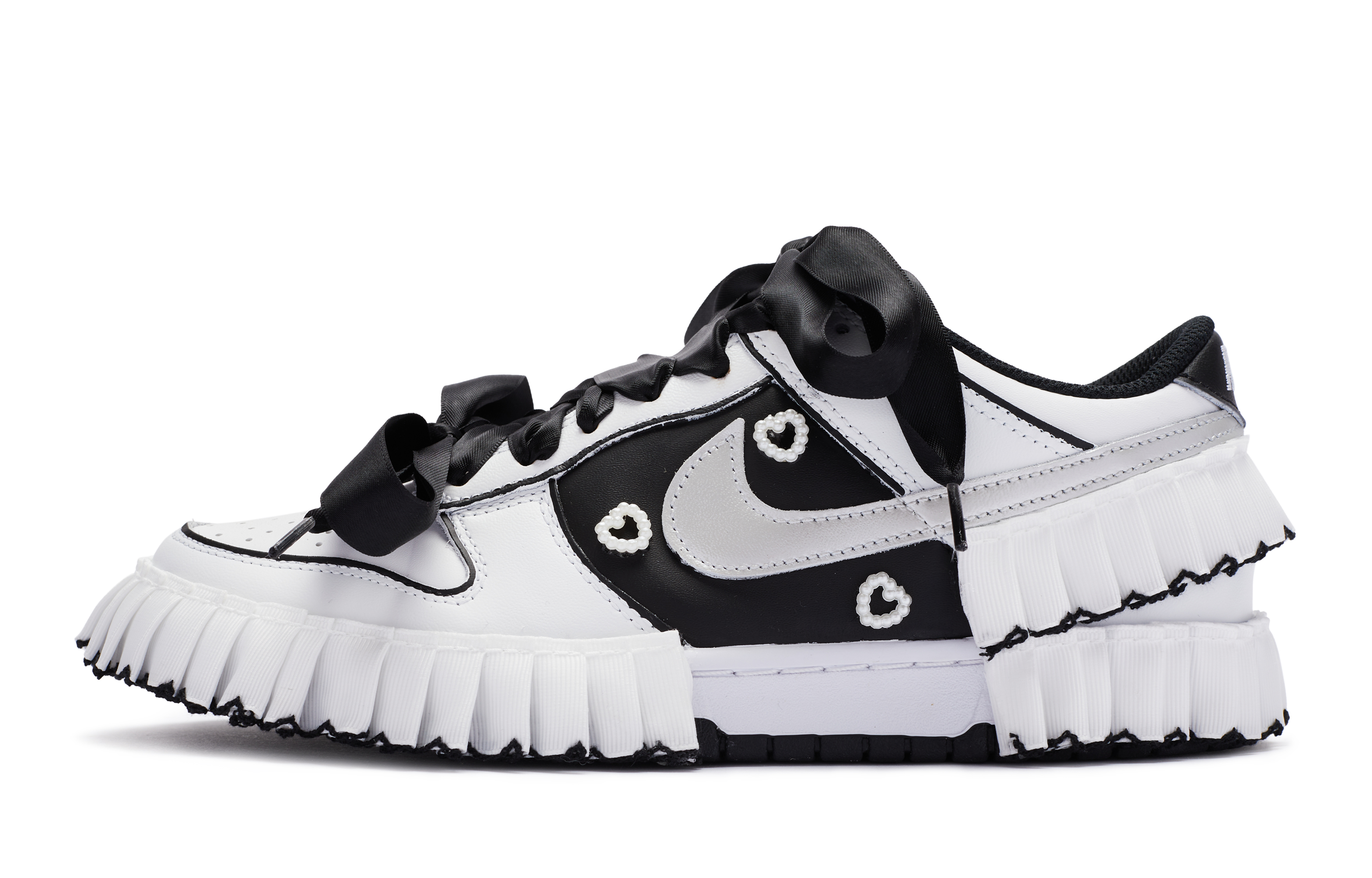 Buy [Kasut Custom] Nike Dunk Low 'Elegant Dancer Putih Hitam Perak' CW1590-100(TeamR-女款优雅舞者)