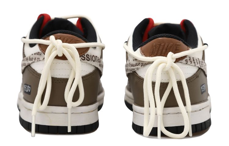 Shop 【訂製球鞋】Nike Dunk Low 永恆愛 我願意 老化貼布 解構鞋帶 禮盒 低筒 板鞋 GS 白棕