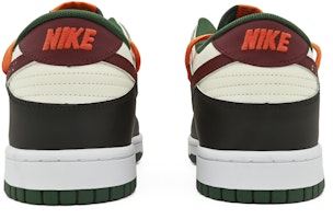 ナイキ ダンク ロー「エクストリーム ブラック-ゴールド スペックル」 DD1391-300(Team63-极致黑金SBOX) Lookbook ナイキ ダンク ロー「エクストリーム ブラック-ゴールド スペックル」 DD1391-300(Team63-极致黑金SBOX)