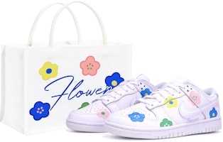 【定製球鞋】Nike Dunk Low 花朵 塗鴉 ins風 簡約 清新 高街 低幫 板鞋 GS 白粉藍 Buy 【定製球鞋】Nike Dunk Low 花朵 塗鴉 ins風 簡約 清新 高街 低幫 板鞋 GS 白粉藍