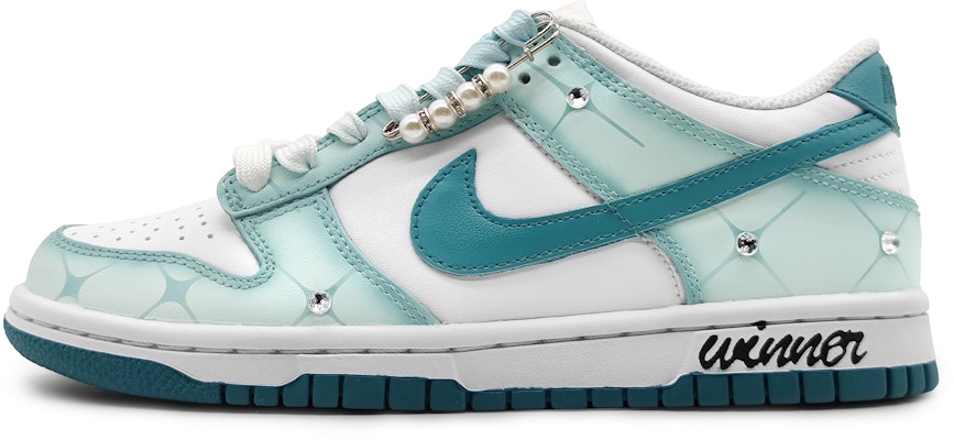 【訂製球鞋】Nike Dunk Low 青青糯山 鑲鑽 漸變青綠 小清新色彩 低筒 板鞋 GS 青色 Buy 【訂製球鞋】Nike Dunk Low 青青糯山 鑲鑽 漸變青綠 小清新色彩 低筒 板鞋 GS 青色