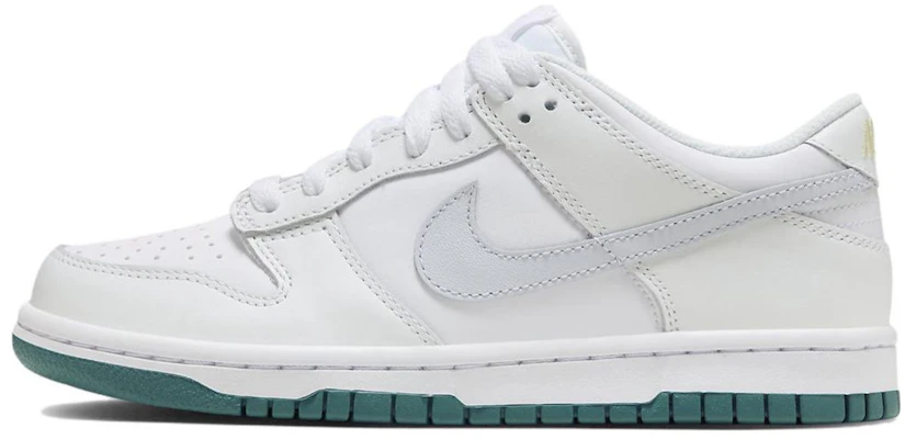 【訂製球鞋】Nike Dunk Low 青青糯山 鑲鑽 漸變青綠 小清新色彩 低筒 板鞋 GS 青色 Sizing 【訂製球鞋】Nike Dunk Low 青青糯山 鑲鑽 漸變青綠 小清新色彩 低筒 板鞋 GS 青色