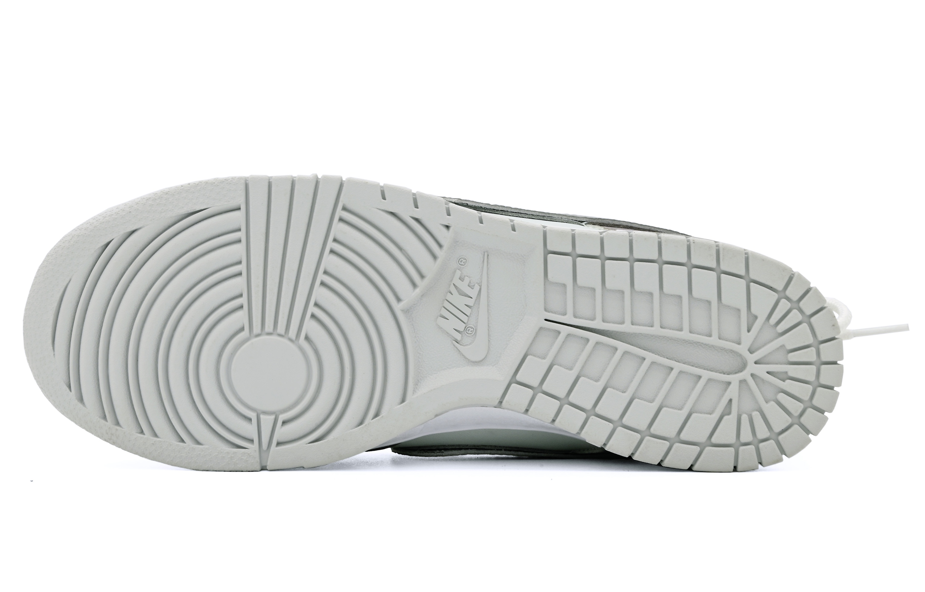 Purchase 【訂製球鞋】Nike Dunk Low 塗鴉音樂 高級 西海岸 貼皮 簡約 解構 低筒 滑板鞋 男款 灰白