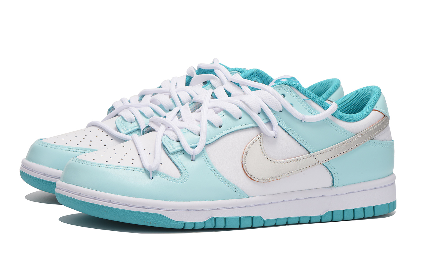 Shop [Sepatu Kustom] Nike Dunk Low 'Vibe Hijau Deconstructed' DV0833-102(Team拾伍-男女同翠绿银勾SBOX）