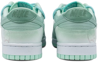【カスタムシューズ】ナイキ ダンク ロー 'グリーングラデーショングラフィティ' DJ6188-301(Team62-滑板少年) Purchase 【カスタムシューズ】ナイキ ダンク ロー 'グリーングラデーショングラフィティ' DJ6188-301(Team62-滑板少年)