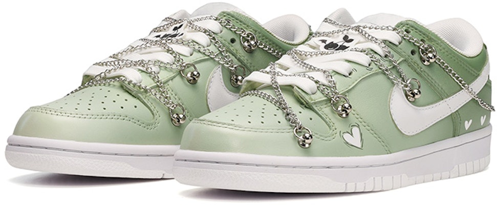 나이키 덩크 로우 '그린 하트 디컨스트럭티드' (커스텀) DH9765-100(TeamE-女款爱心链条复古绿) Lookbook 나이키 덩크 로우 '그린 하트 디컨스트럭티드' (커스텀) DH9765-100(TeamE-女款爱心链条复古绿)