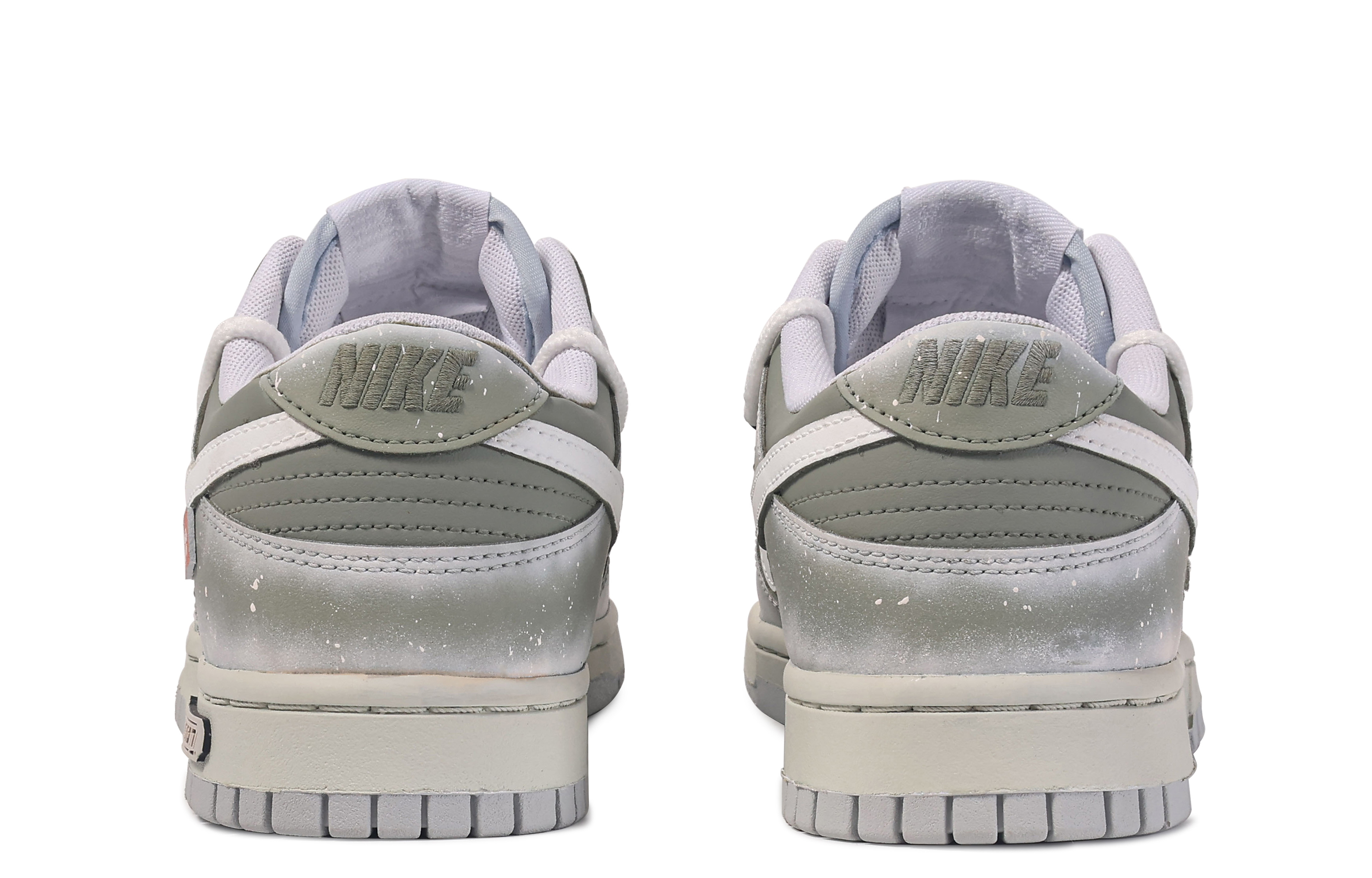 Shop 【定製球鞋】Nike Dunk Low 達文西定製 綠豆冰 漸變 潑墨 字母 塗鴉 雙鞋帶 設計感 簡約 夏季 舒適 輕便 低筒 板鞋 男款 綠白