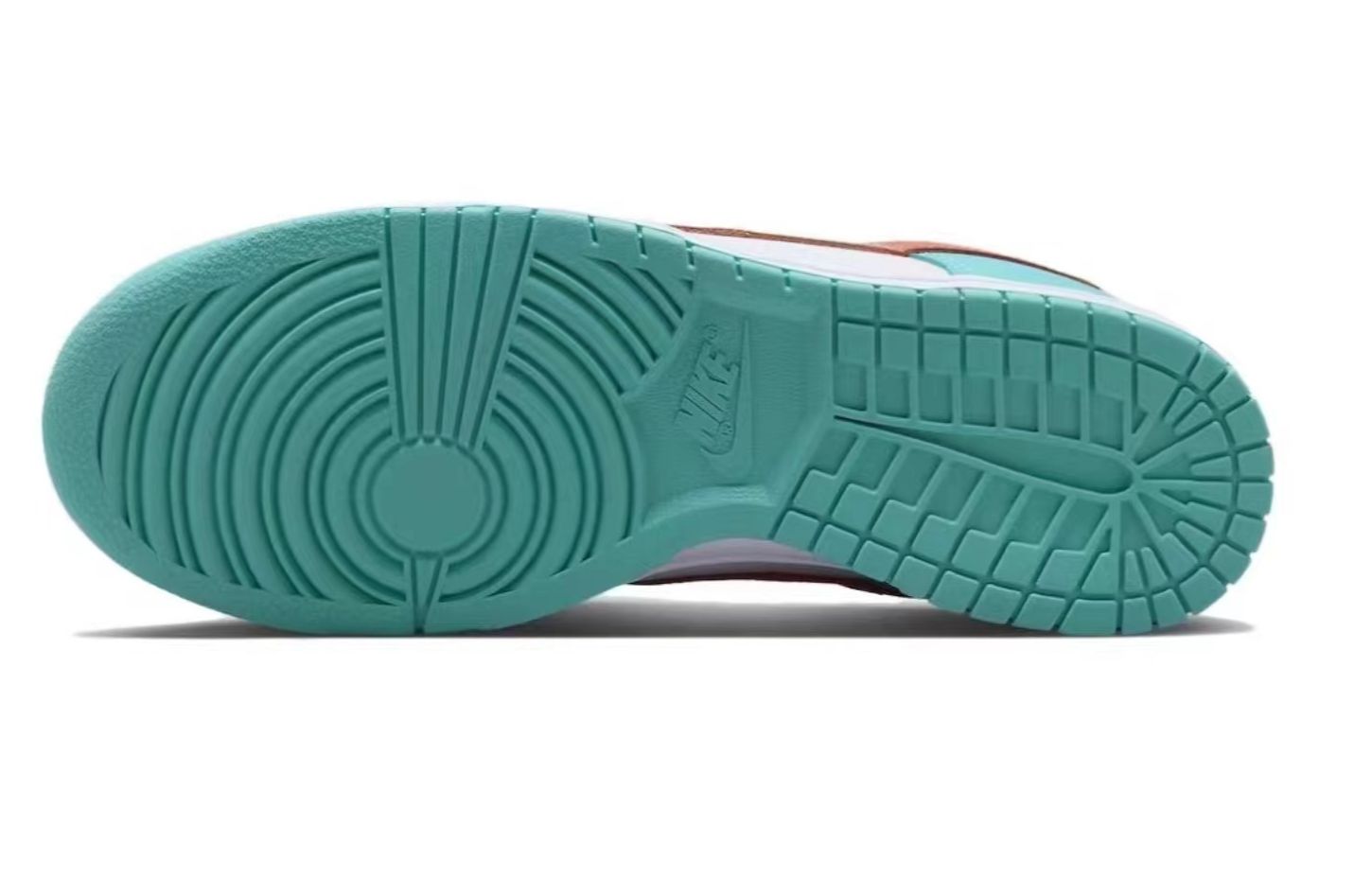 Details for [Kasut Custom] Nike Dunk Low 'Green Vibe Deconstructed' DV0833-102(Team拾伍-男女同款黑绿SBOX)