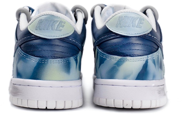 나이키 덩크 로우 '그레이 포그 데컨 레트로 데님 그래피티' DH9765-100(TeamR-女款水洗丹宁喷绘蓝白) Purchase 나이키 덩크 로우 '그레이 포그 데컨 레트로 데님 그래피티' DH9765-100(TeamR-女款水洗丹宁喷绘蓝白)
