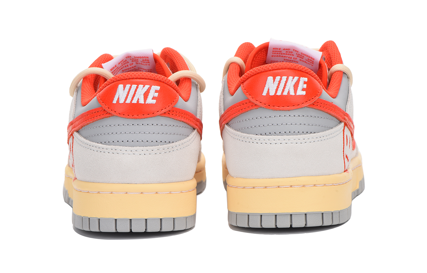 Shop 【客製化球鞋】Nike Dunk Low 解構 微笑 臉孔 高街 低筒 滑板鞋 男女皆宜 灰橙色