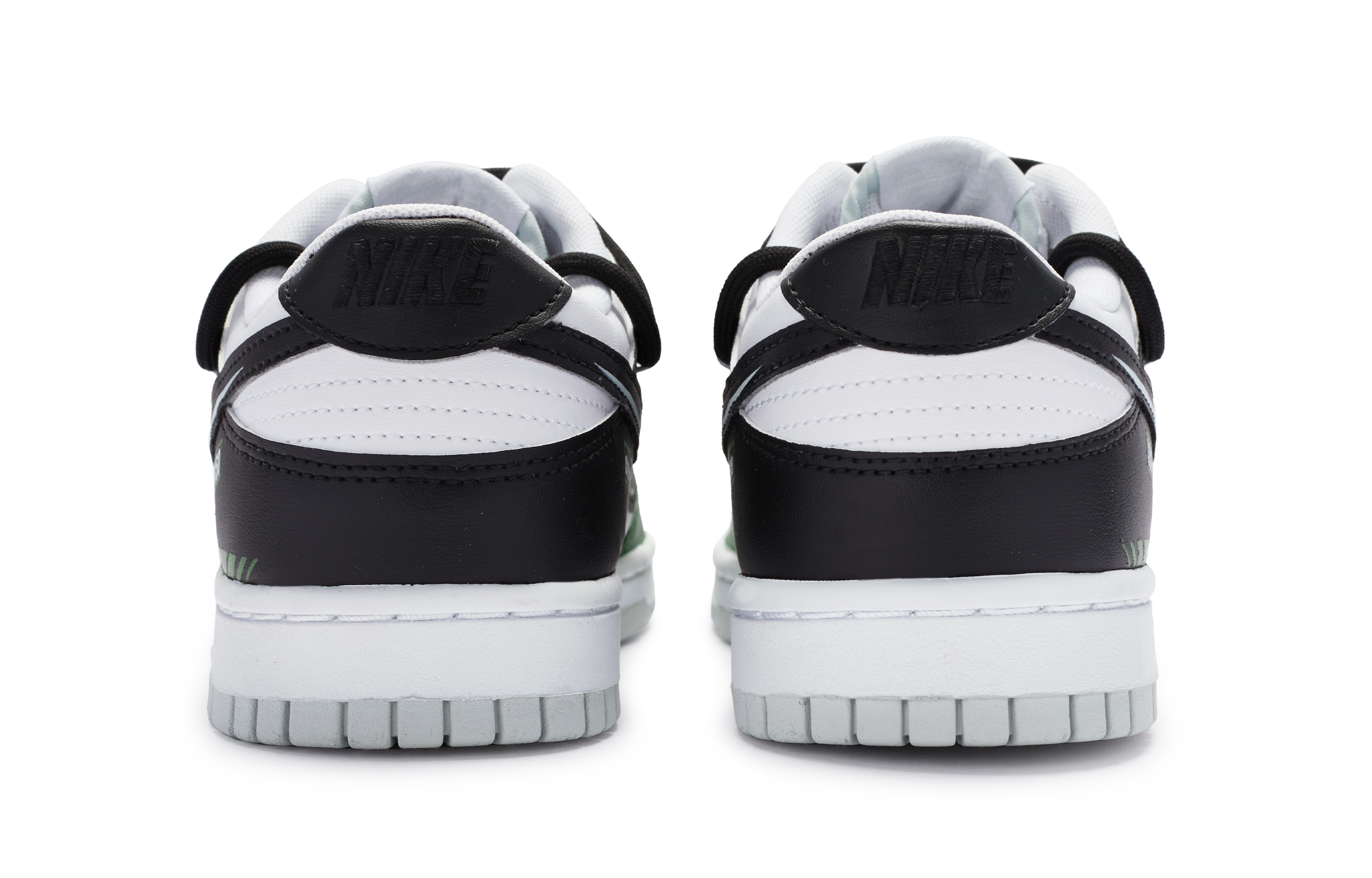 Shop [Zapatillas Personalizadas] Nike Dunk Low 'Pintadas a Mano Negro Verde' DV0831-101(TeamR-男款GT3黑绿)