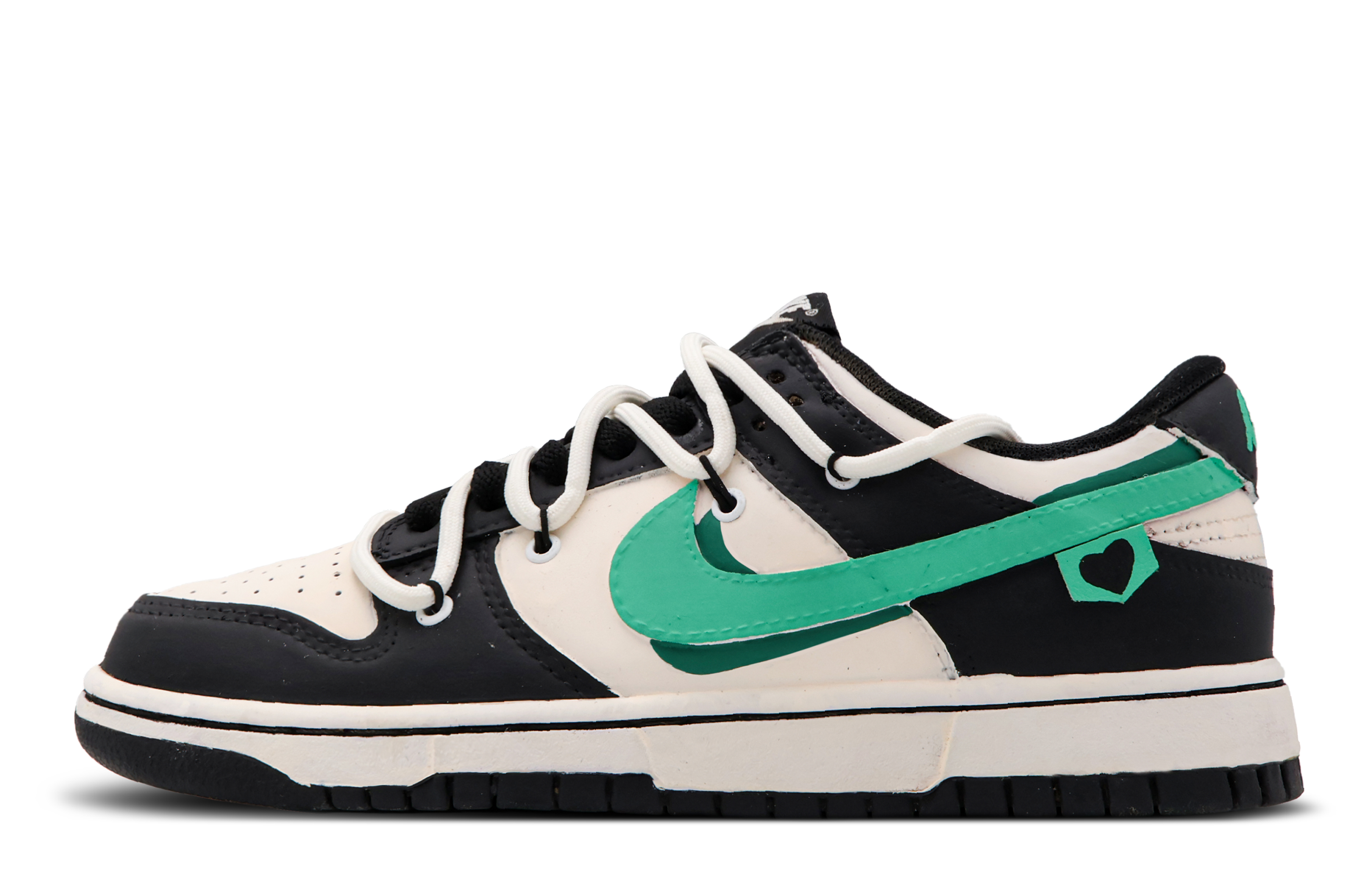 Order 나이키 덩크 로우 '하트 알파벳 블랙-그린' (커스텀) CW1590-100(Team53-女款野果庄园)