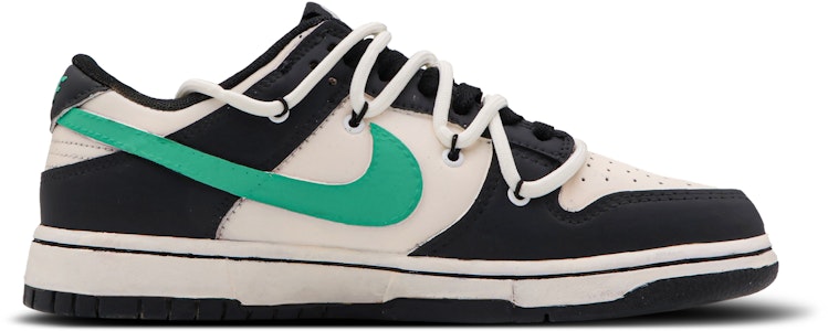 나이키 덩크 로우 '하트 알파벳 블랙-그린' (커스텀) CW1590-100(Team53-女款野果庄园) Lookbook 나이키 덩크 로우 '하트 알파벳 블랙-그린' (커스텀) CW1590-100(Team53-女款野果庄园)