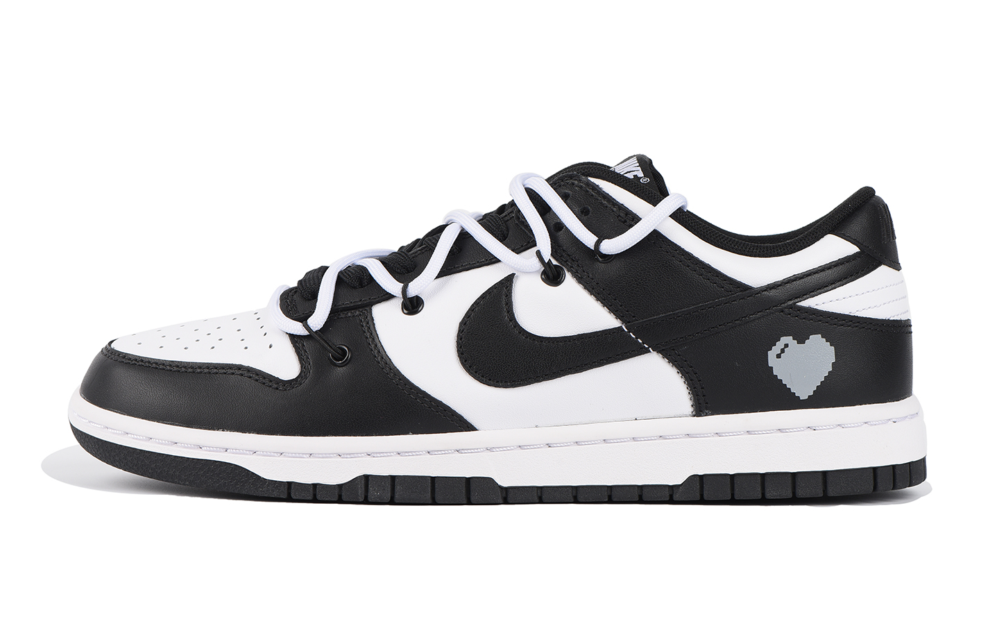 Buy [Sepatu Kustom] Nike Dunk Low 'Heart Deconstructed Hitam Putih' CW1590-100(Team拾伍-女款爱心三)