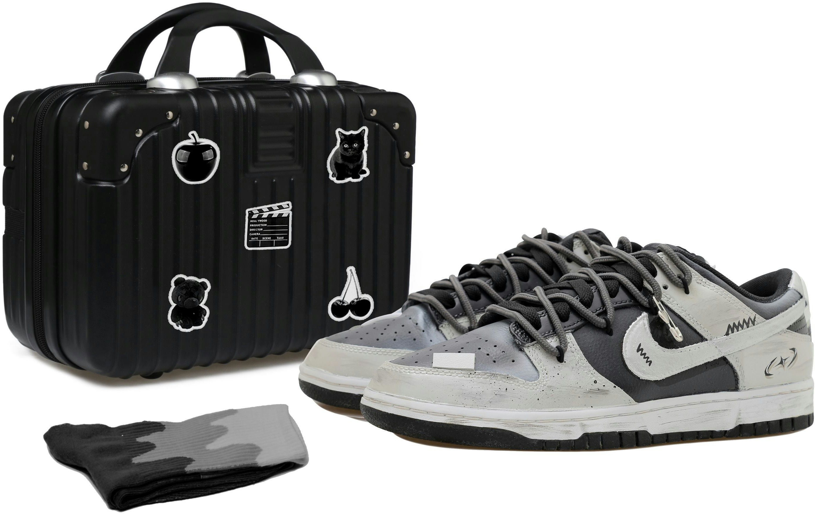 custom-shoes-nike-dunk-low-heart-pin-deconstructed-graffiti-cw-1590-100-465919