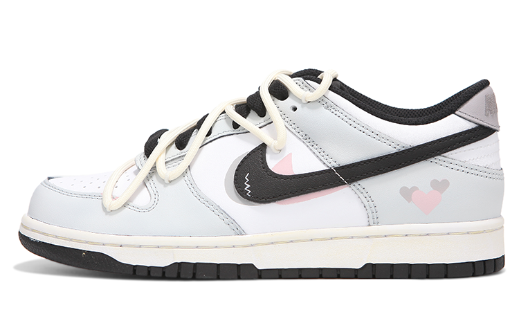 Buy 나이키 덩크 로우 '하트악마' (Nike Dunk Low 'Heart Devil') CW1590-100(Team82-女款爱心小恶魔)