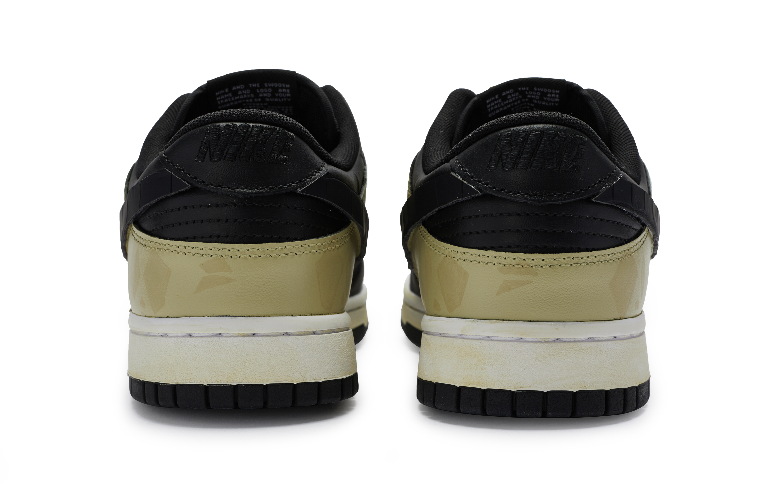 Shop Zapatillas Nike Dunk Low 'Aventura en la Selva Negro Blanco Gris Verde' CW1590-100-484826