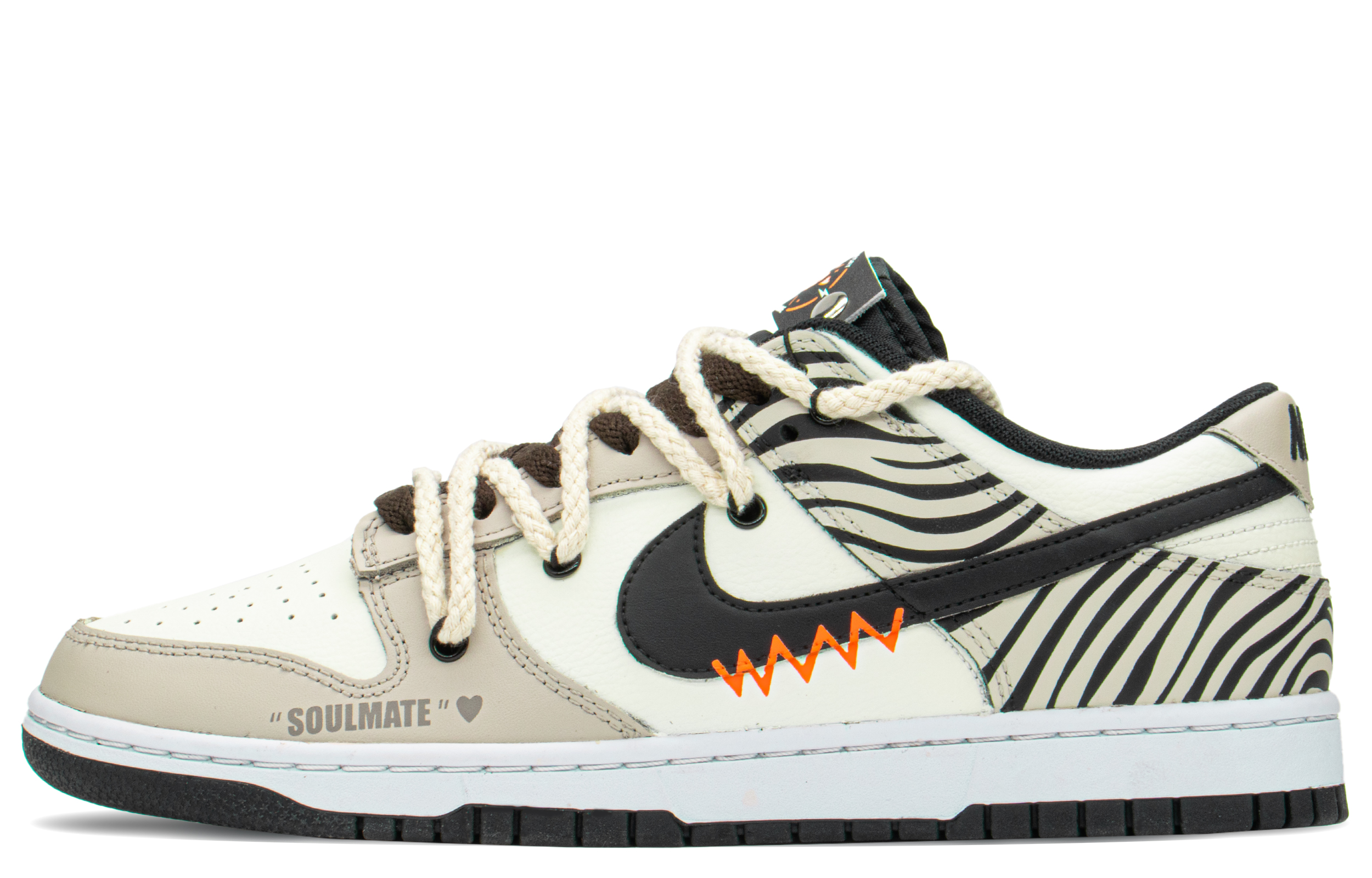 Buy 나이키 덩크 로우 '카키 팬다 해체된 하트' (71 characters) DJ6188-002(TeamA-DKL斑马纹男S-BOX)