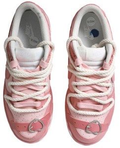 ナイキ ダンク ロー "レターロープ ピンク" (カスタム) DH9765-100(Team拾玖-粉扣绑带女S-BOX) Shop ナイキ ダンク ロー "レターロープ ピンク" (カスタム) DH9765-100(Team拾玖-粉扣绑带女S-BOX)