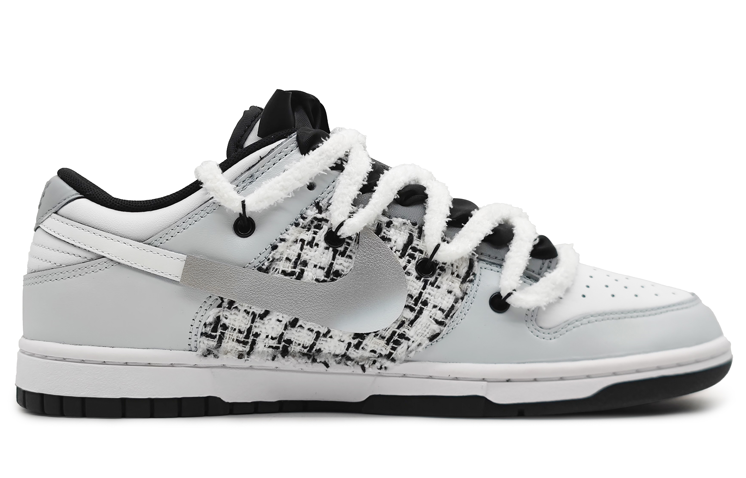 Lookbook 【客製球鞋】Nike Dunk 壹心製造 一心一意 眷戀 小香風 解構雙鞋帶 520專屬鞋盒 低筒 滑板鞋 男款 淺灰