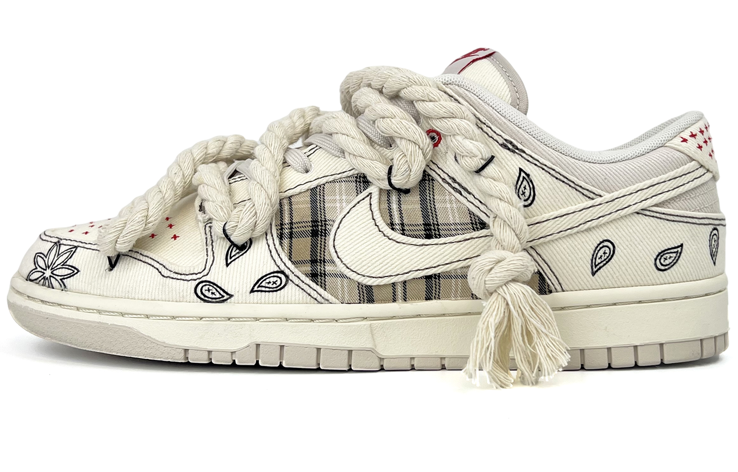 Buy [定制鞋] 耐克Dunk低帮'浅矿棕色佩斯利绳' DV0834-100(Team-45白帆腰果花)