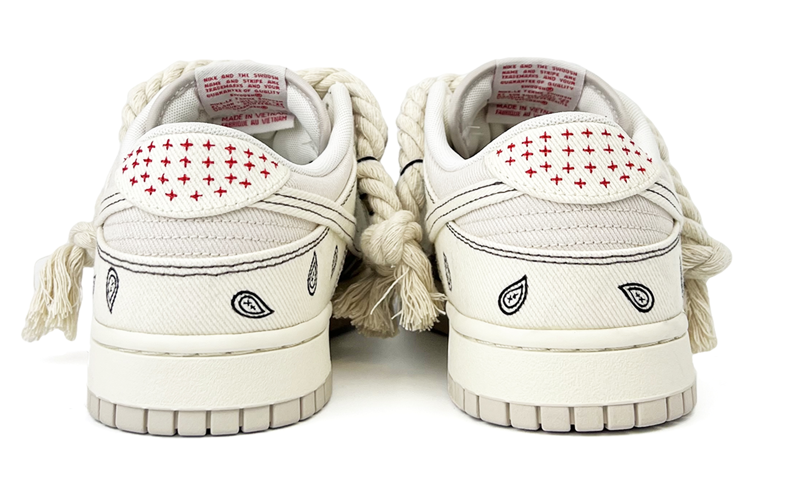 Shop [定制鞋] 耐克Dunk低帮'浅矿棕色佩斯利绳' DV0834-100(Team-45白帆腰果花)