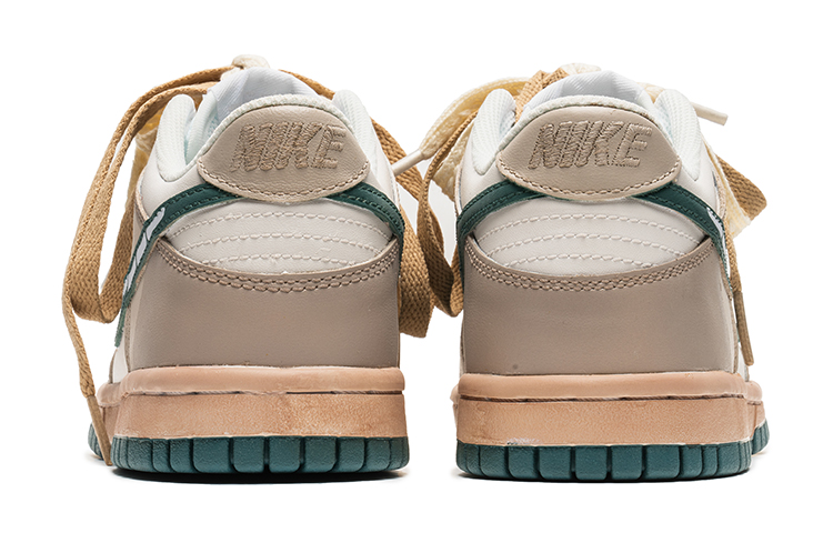 Shop [定制鞋款] 耐克Dunk Low '浅影摩卡' FD9911-101(TeamB-漫画风白灰S-BOX)